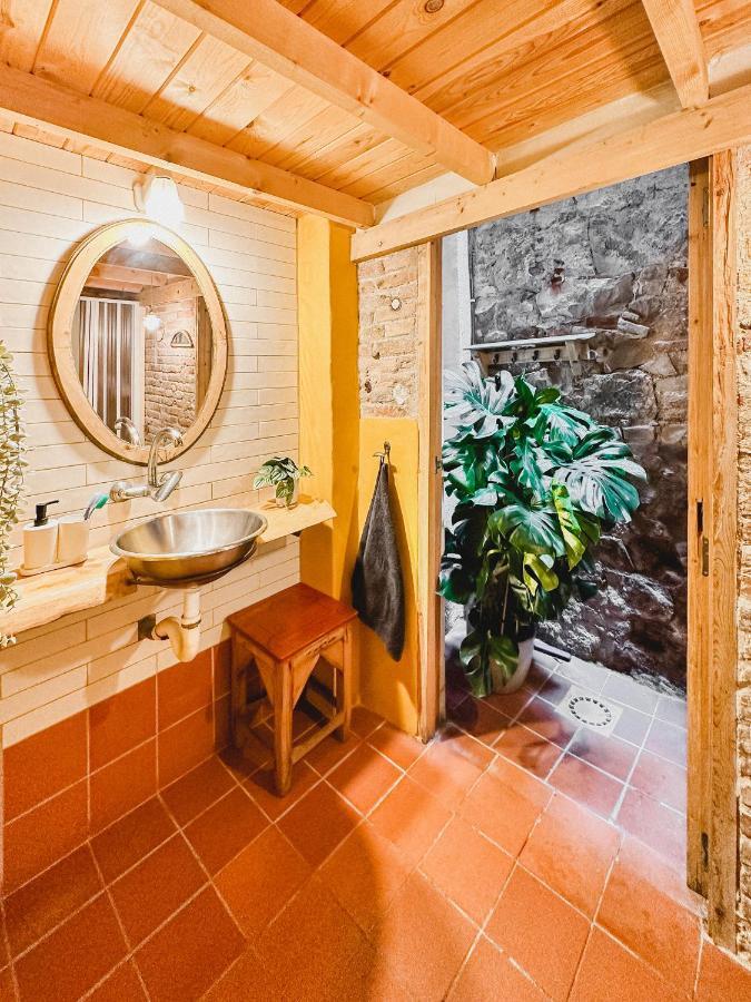 Privada, Casa Compartida Con Pareja Private Room, Shared House With A Couple Barcellona