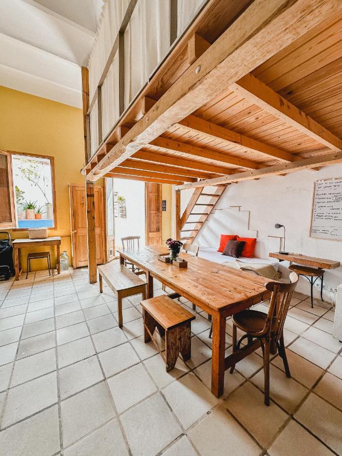Privada, Casa Compartida Con Pareja Private Room, Shared House With A Couple Barcellona