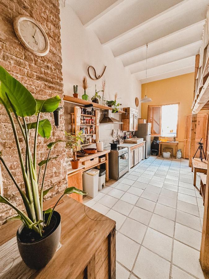 Appartamento Privada, Casa Compartida Con Pareja Private Room, Shared House With A Couple *